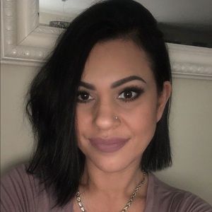 Meet your Posher, Christie